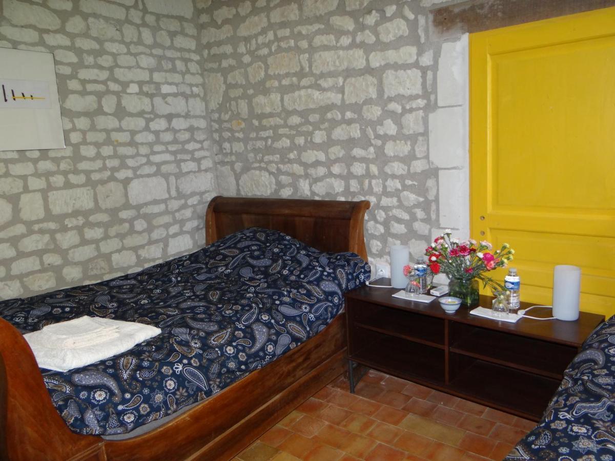 Gite Du Manoir Des Roches Saires Zewnętrze zdjęcie
